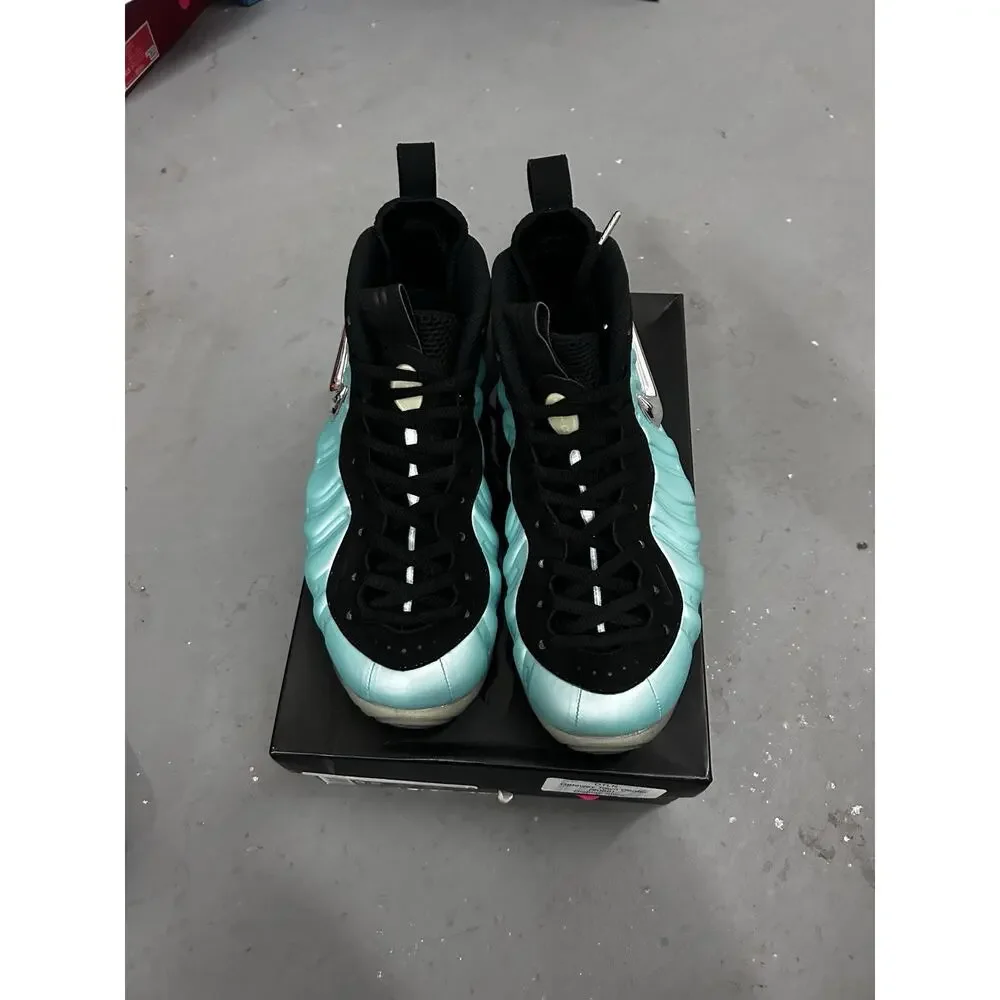 Size 9.5 - Nike Air Foamposite Pro Island Green